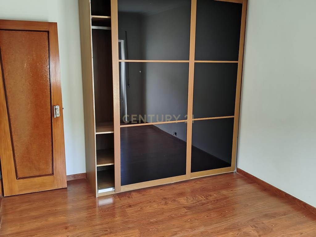 Apartamento (andar de moradia)T4 na Quinta da Alagoa em Carcavelos com Jardim e Piscina Comum - Image 26