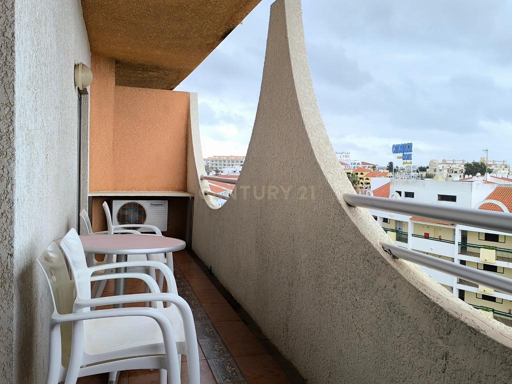 Apartamento T1 no Hotel Paraíso - Image 14