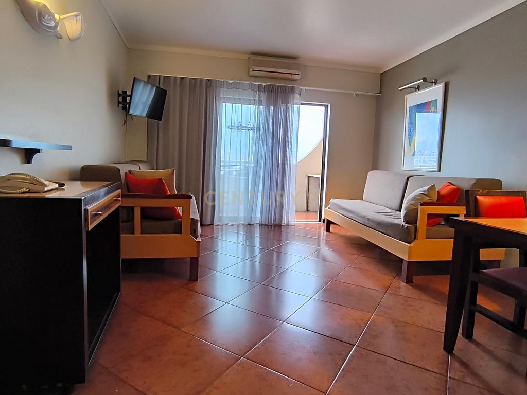 Apartamento T1 no Hotel Paraíso - Image 5