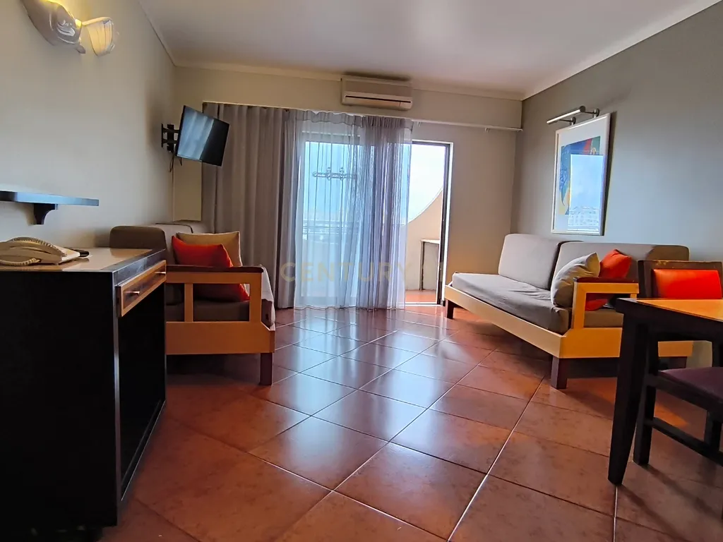 Apartamento T1 no Hotel Paraíso - Image 5