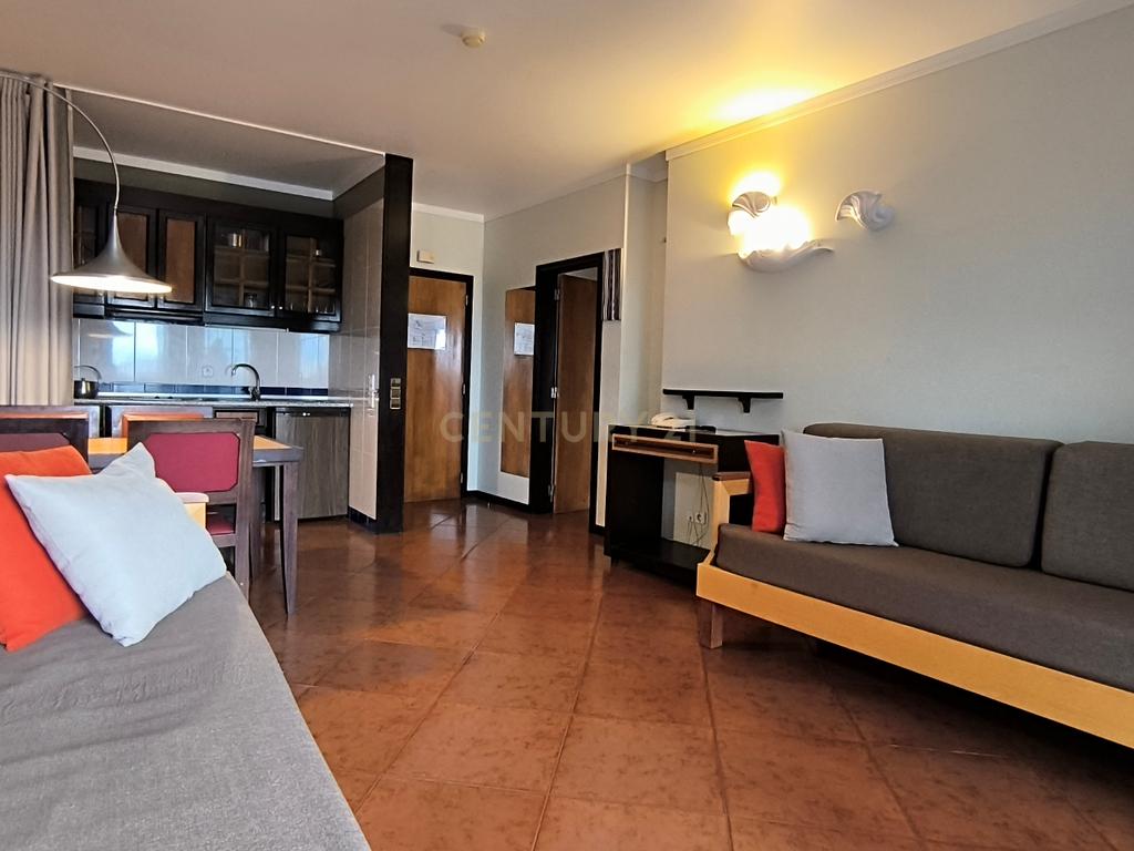 Apartamento T1 no Hotel Paraíso - Image 7