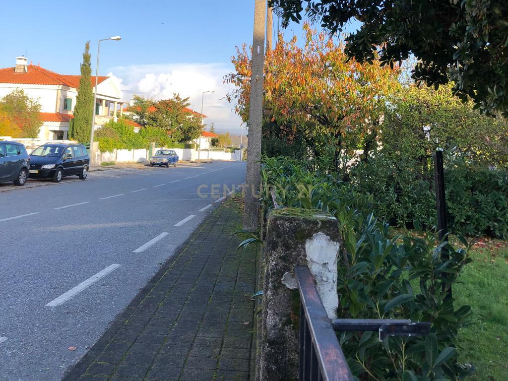 Terreno Urbano na Covilhã - Image 11