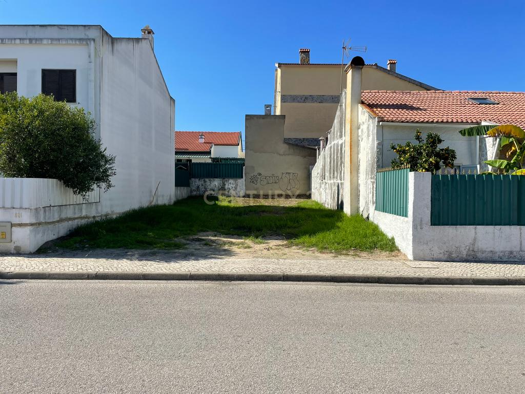 Lote de terreno para construção de moradia geminada - Image 11