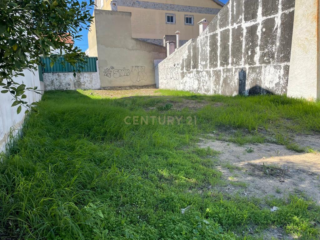 Lote de terreno para construção de moradia geminada - Image 5