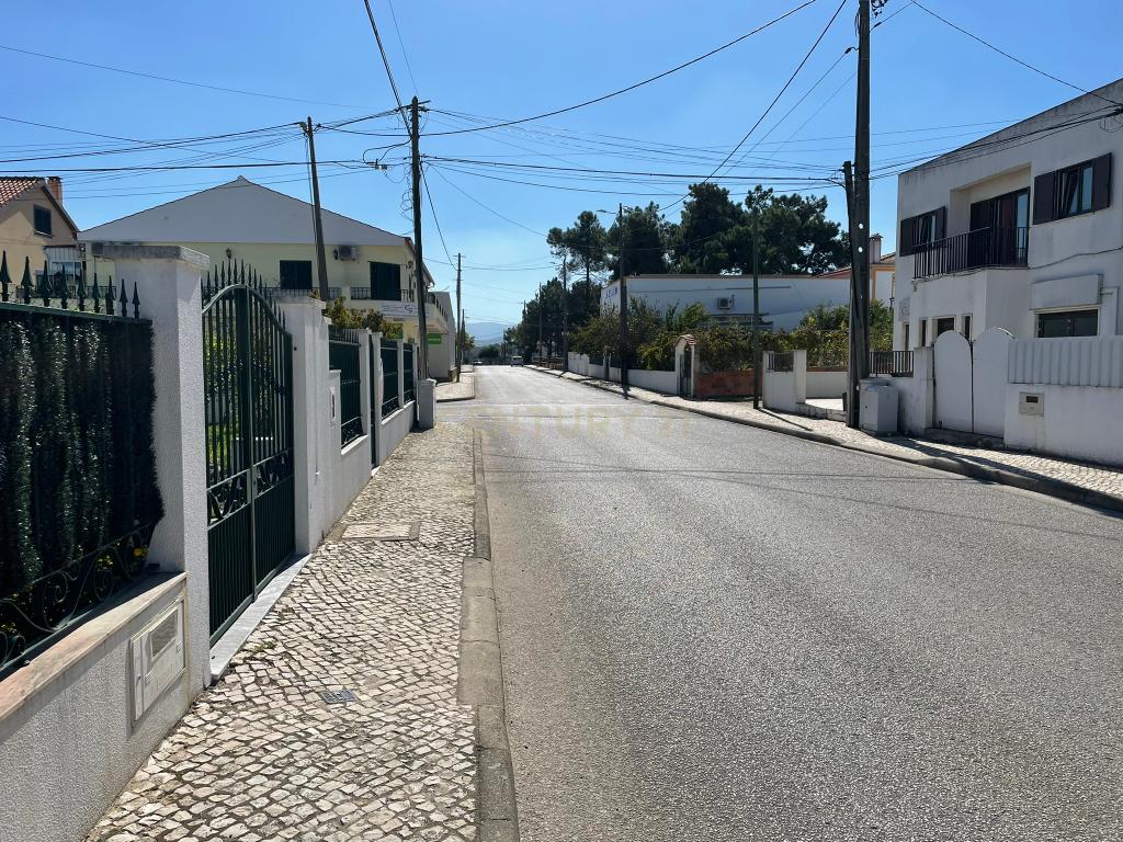 Lote de terreno para construção de moradia geminada - Image 3
