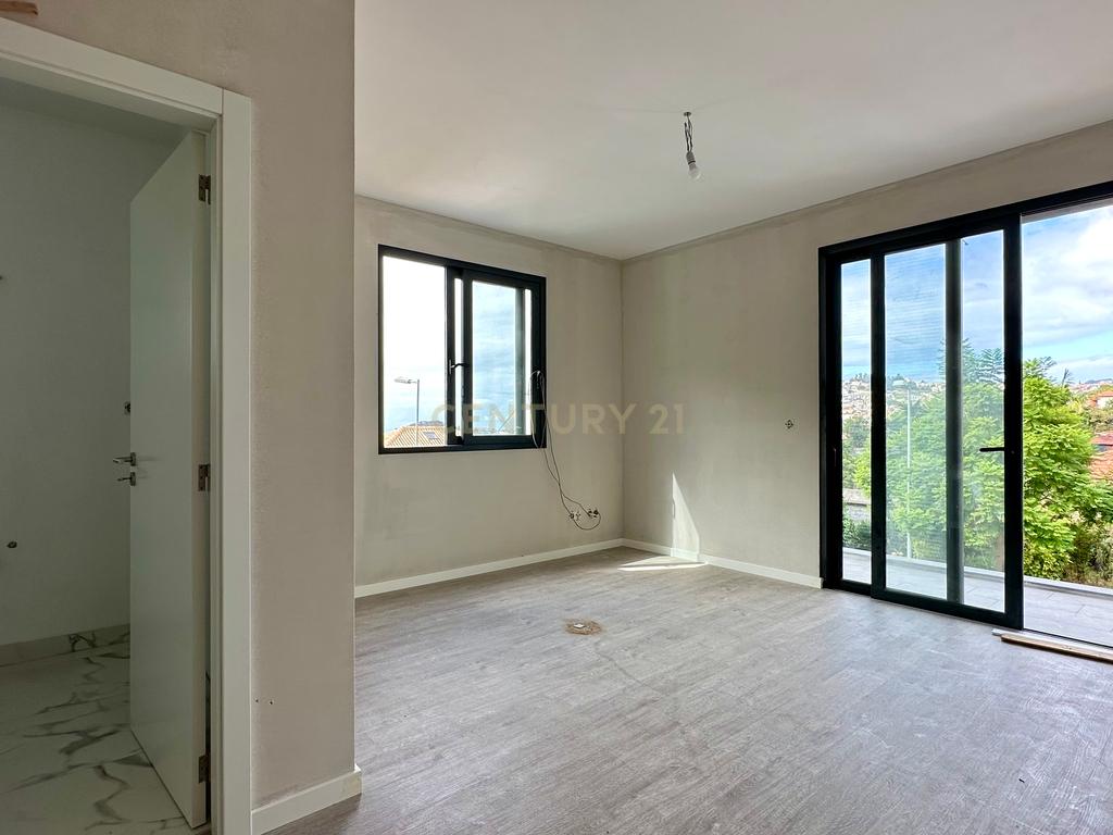 Moradia T3 - São Roque - Image 33