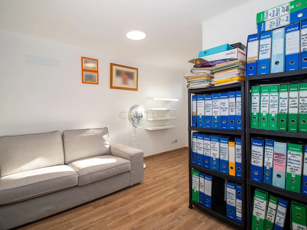 Vivendo o Sonho: Luxuosa Moradia T5 em Albarraque com Espaço de Lazer para Crianças - Image 55