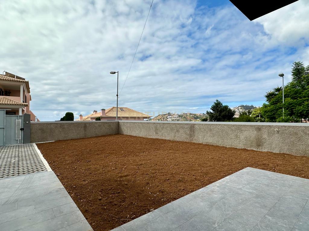 Moradia T3 - São Roque - Image 27