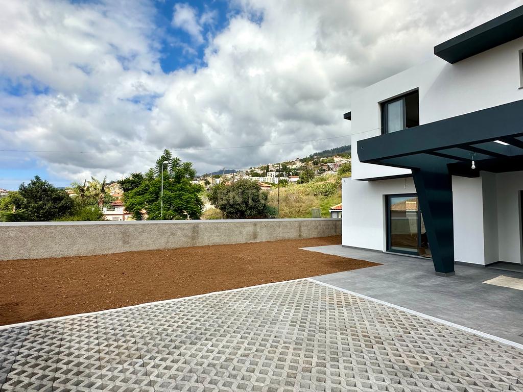 Moradia T3 - São Roque - Image 26