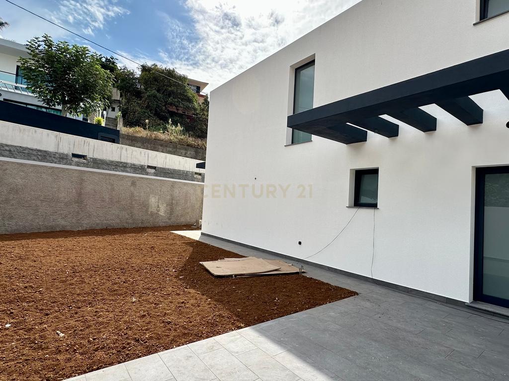 Moradia T3 - São Roque - NOVA - Image 37