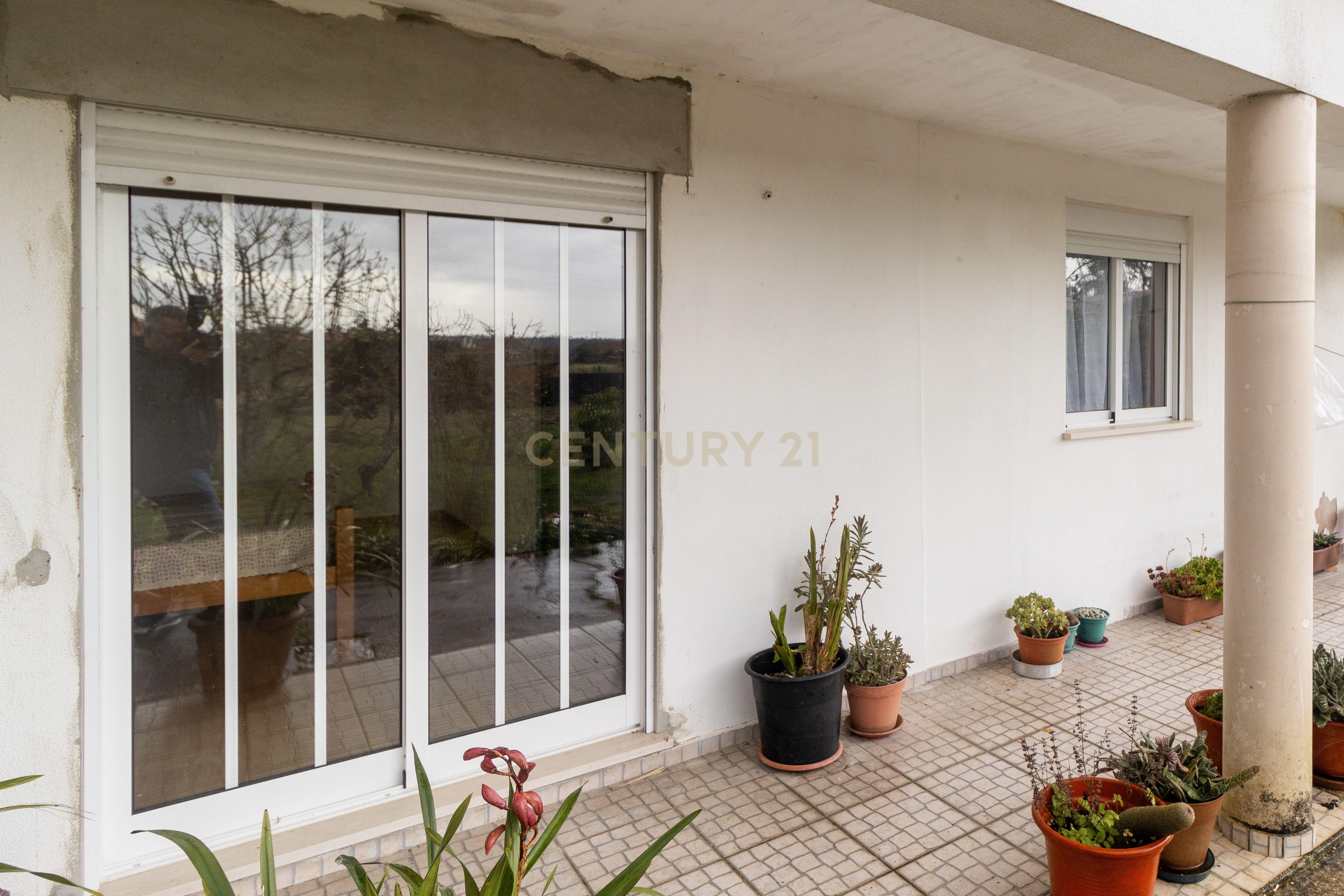 Moradia T3 Coimbrão - Image 4
