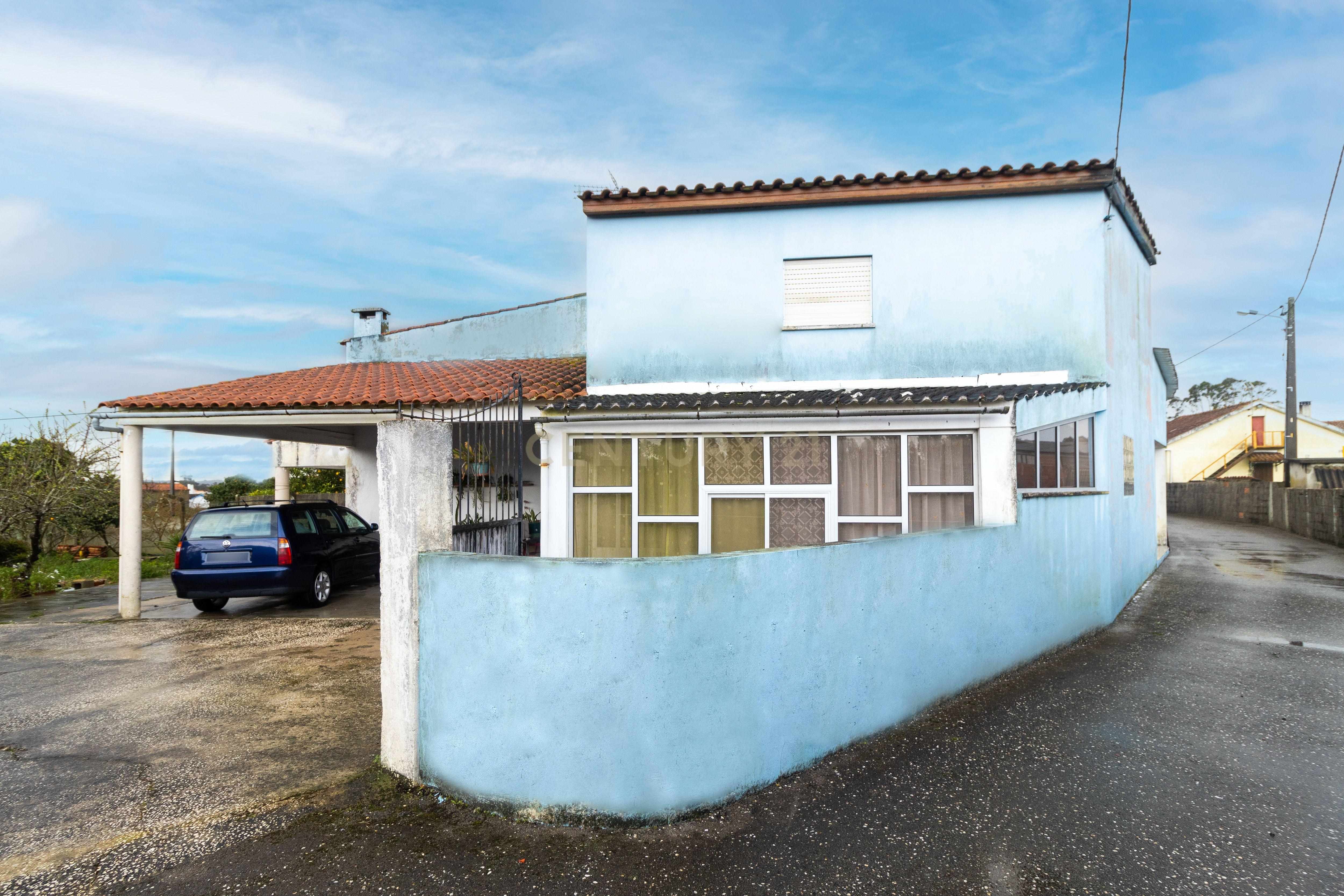 Moradia T3 Coimbrão - Image 11