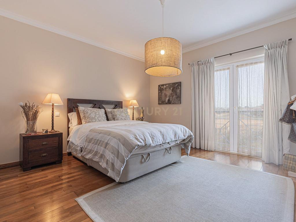 Apartamento T3 + 1 Duplex com duas varandas e vista de Mar Deslumbrante no Condomínio de Luxo Janelas da Ericeira - Image 20