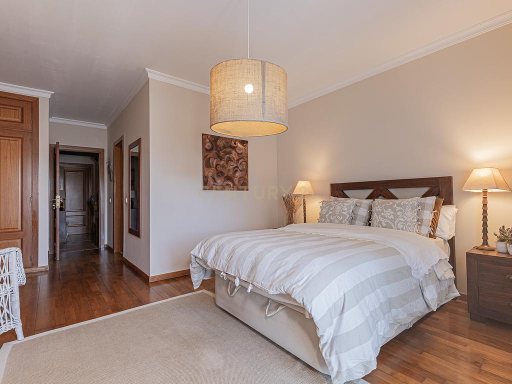 Apartamento T3 + 1 Duplex com duas varandas e vista de Mar Deslumbrante no Condomínio de Luxo Janelas da Ericeira - Image 19