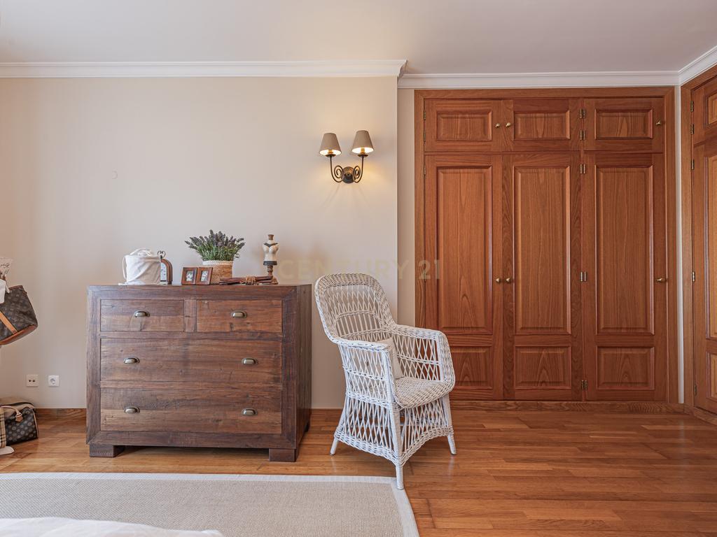 Apartamento T3 + 1 Duplex com duas varandas e vista de Mar Deslumbrante no Condomínio de Luxo Janelas da Ericeira - Image 21