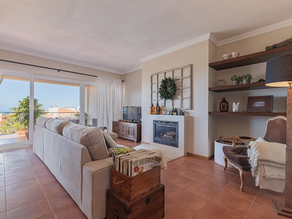 Apartamento T3 + 1 Duplex com duas varandas e vista de Mar Deslumbrante no Condomínio de Luxo Janelas da Ericeira - Image 6