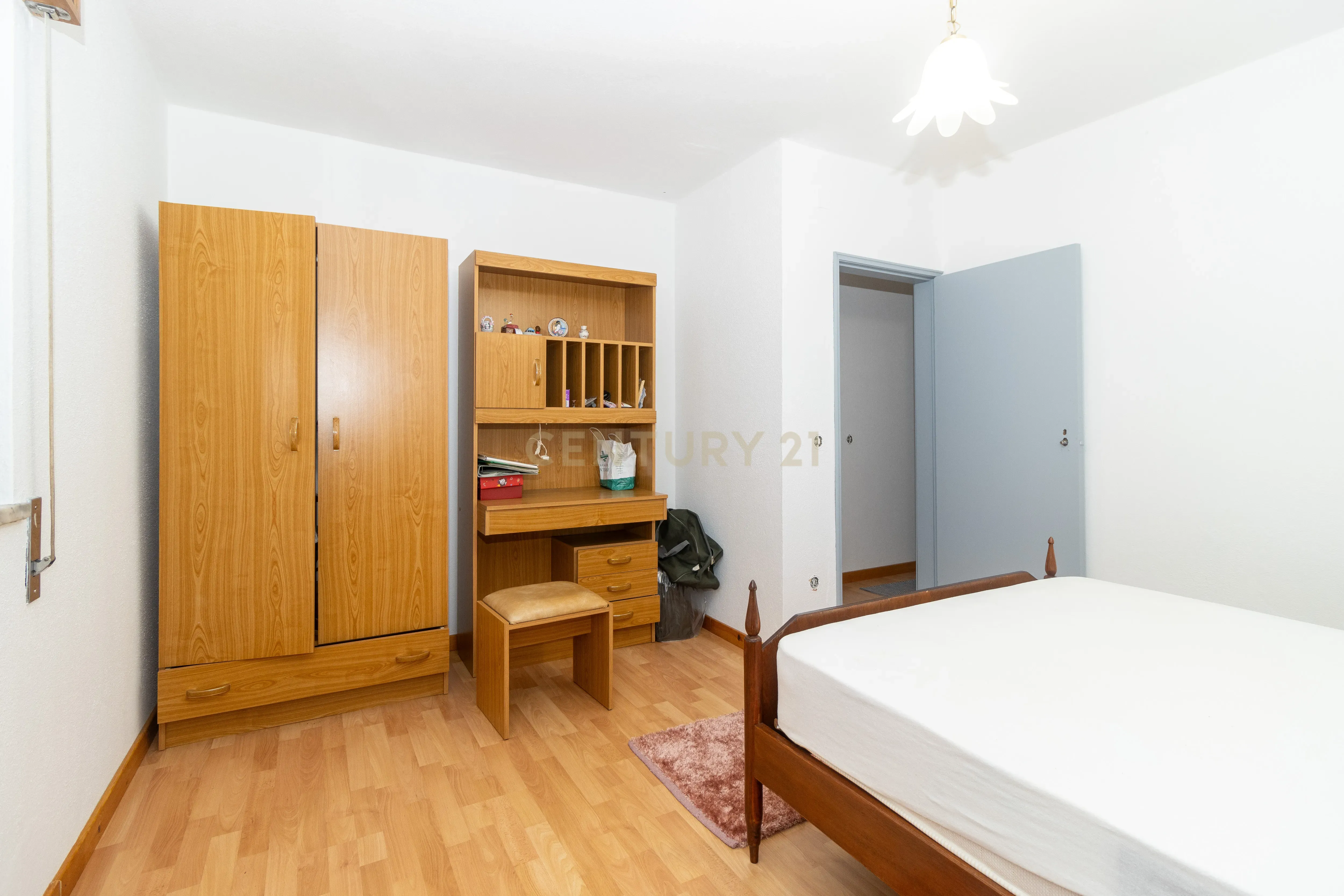 Moradia T3 Coimbrão - Image 9