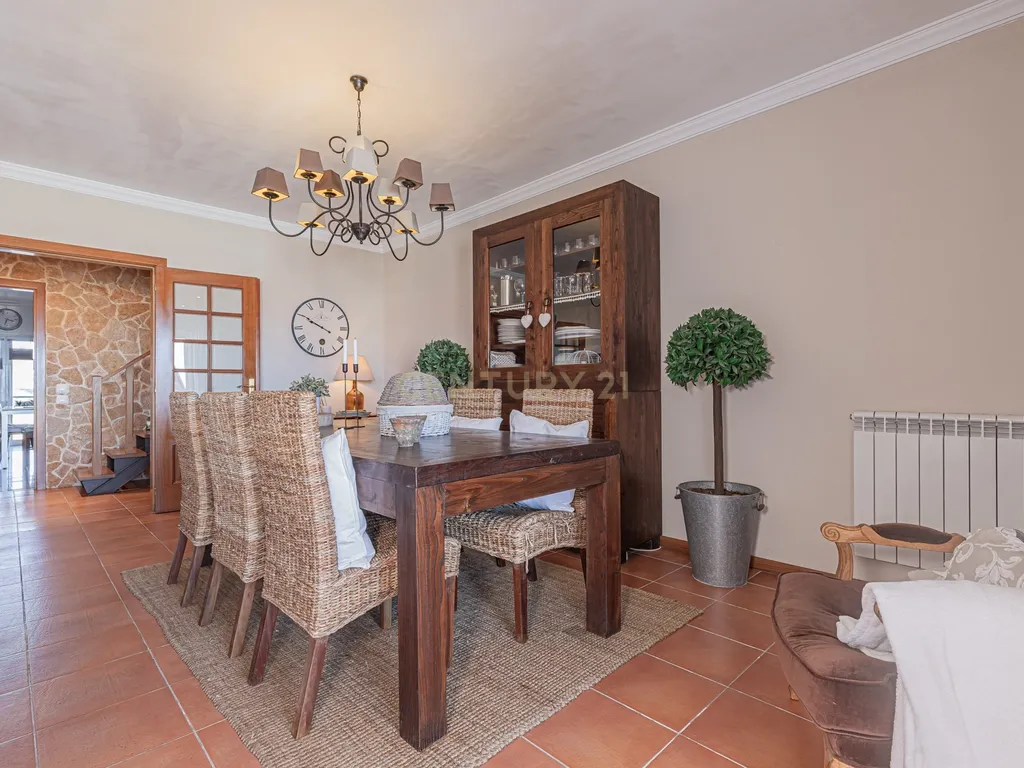 Apartamento T3 + 1 Duplex com duas varandas e vista de Mar Deslumbrante no Condomínio de Luxo Janelas da Ericeira - Image 7