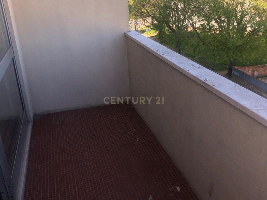 Apartamento T4 na Av. Vasco da Gama, Pinheiro Manso - Image 5