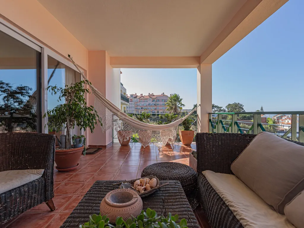 Apartamento T3 + 1 Duplex com duas varandas e vista de Mar Deslumbrante no Condomínio de Luxo Janelas da Ericeira - Image 11
