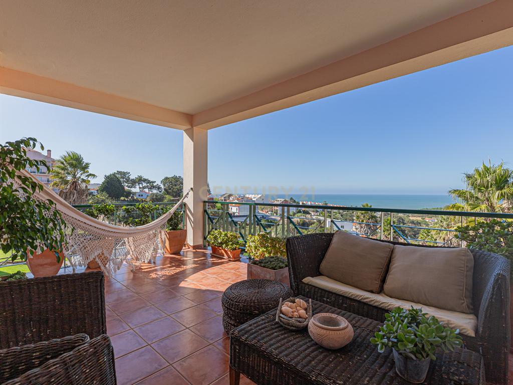 Apartamento T3 + 1 Duplex com duas varandas e vista de Mar Deslumbrante no Condomínio de Luxo Janelas da Ericeira - Image 1