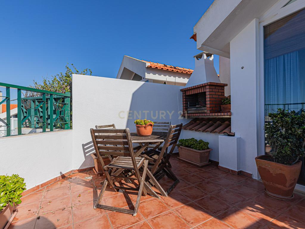 Apartamento T3 + 1 Duplex com duas varandas e vista de Mar Deslumbrante no Condomínio de Luxo Janelas da Ericeira - Image 43