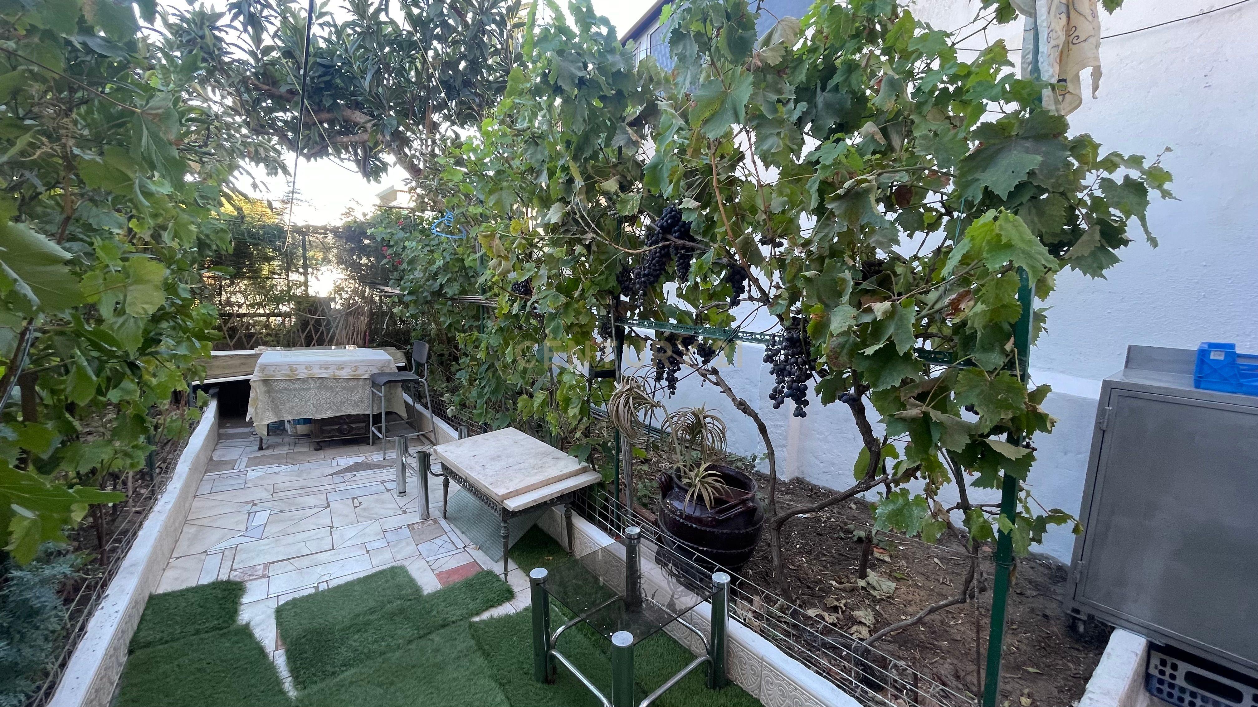 Apartamento T2 na Flamenga – 67,5m² com 2 Logradouros - Image 1