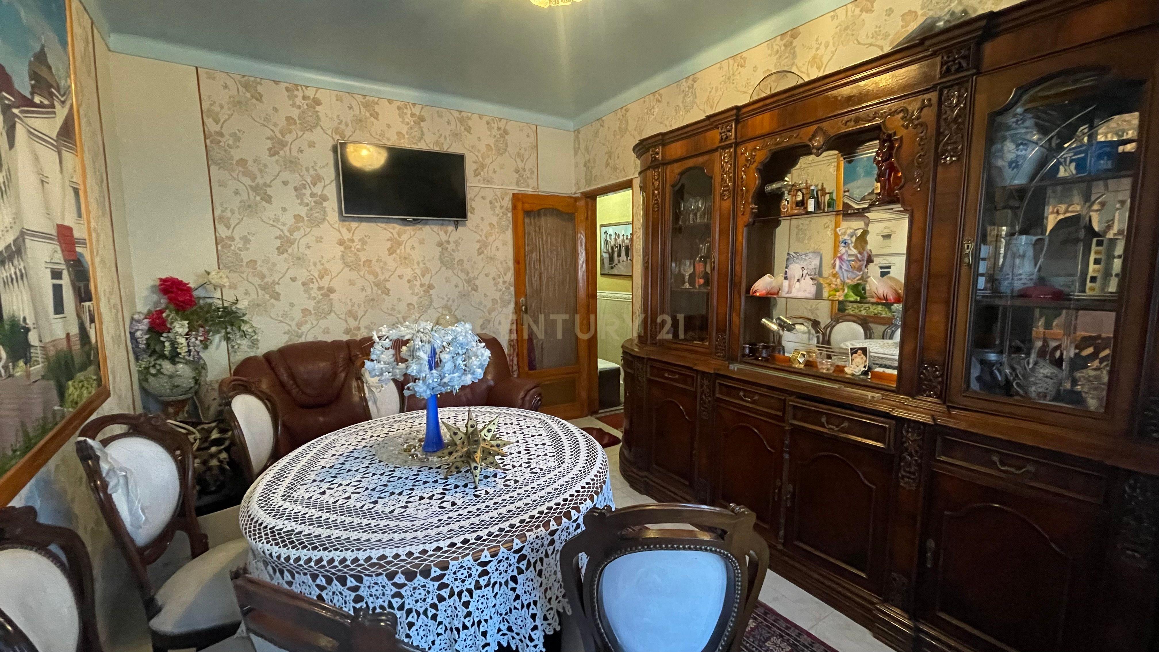 Apartamento T2 na Flamenga – 67,5m² com 2 Logradouros - Image 3