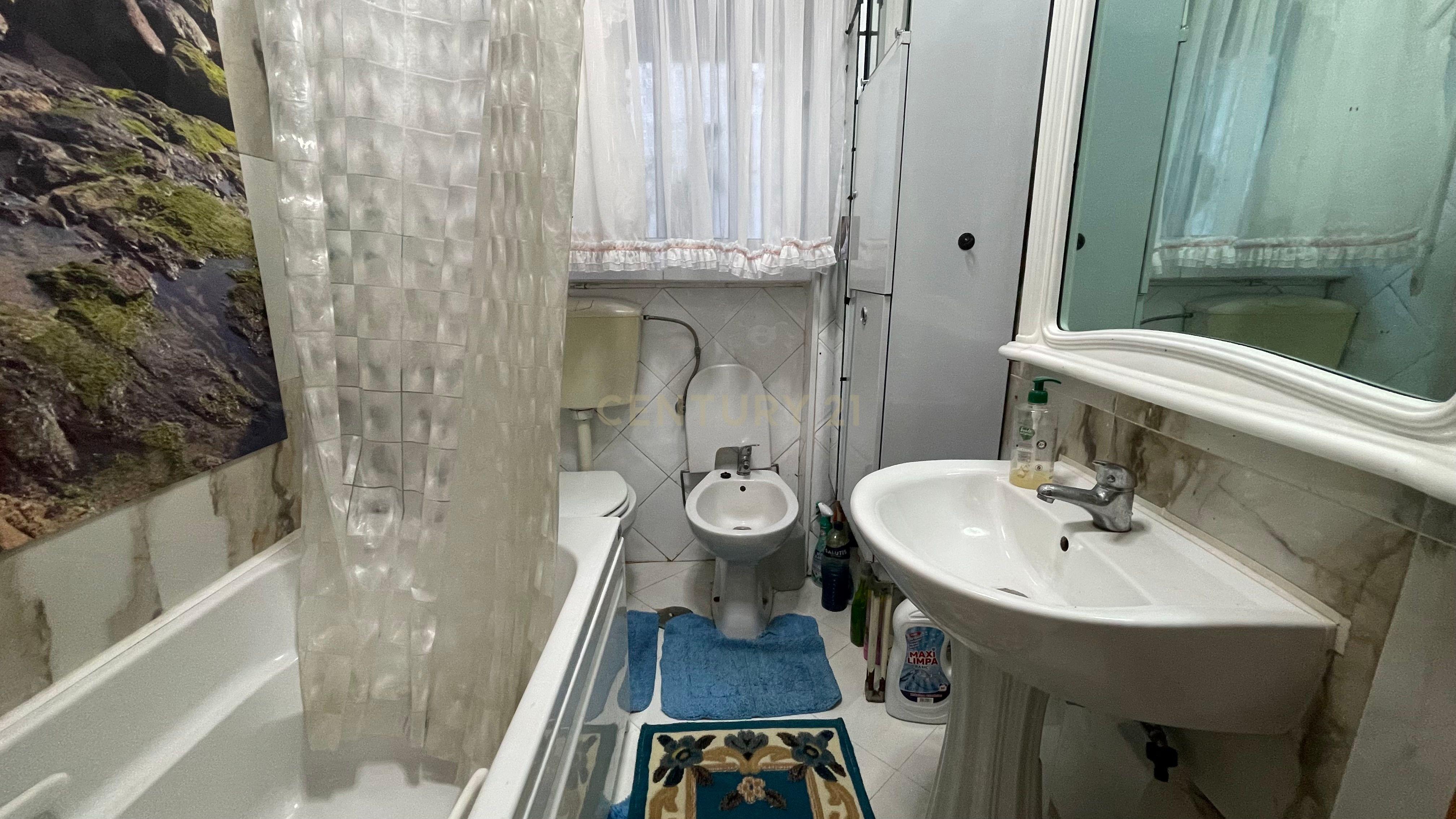 Apartamento T2 na Flamenga – 67,5m² com 2 Logradouros - Image 9