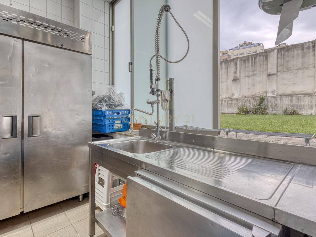 Trespasse de Restaurante Sushi Bar com esplanada em Matosinhos - Image 19