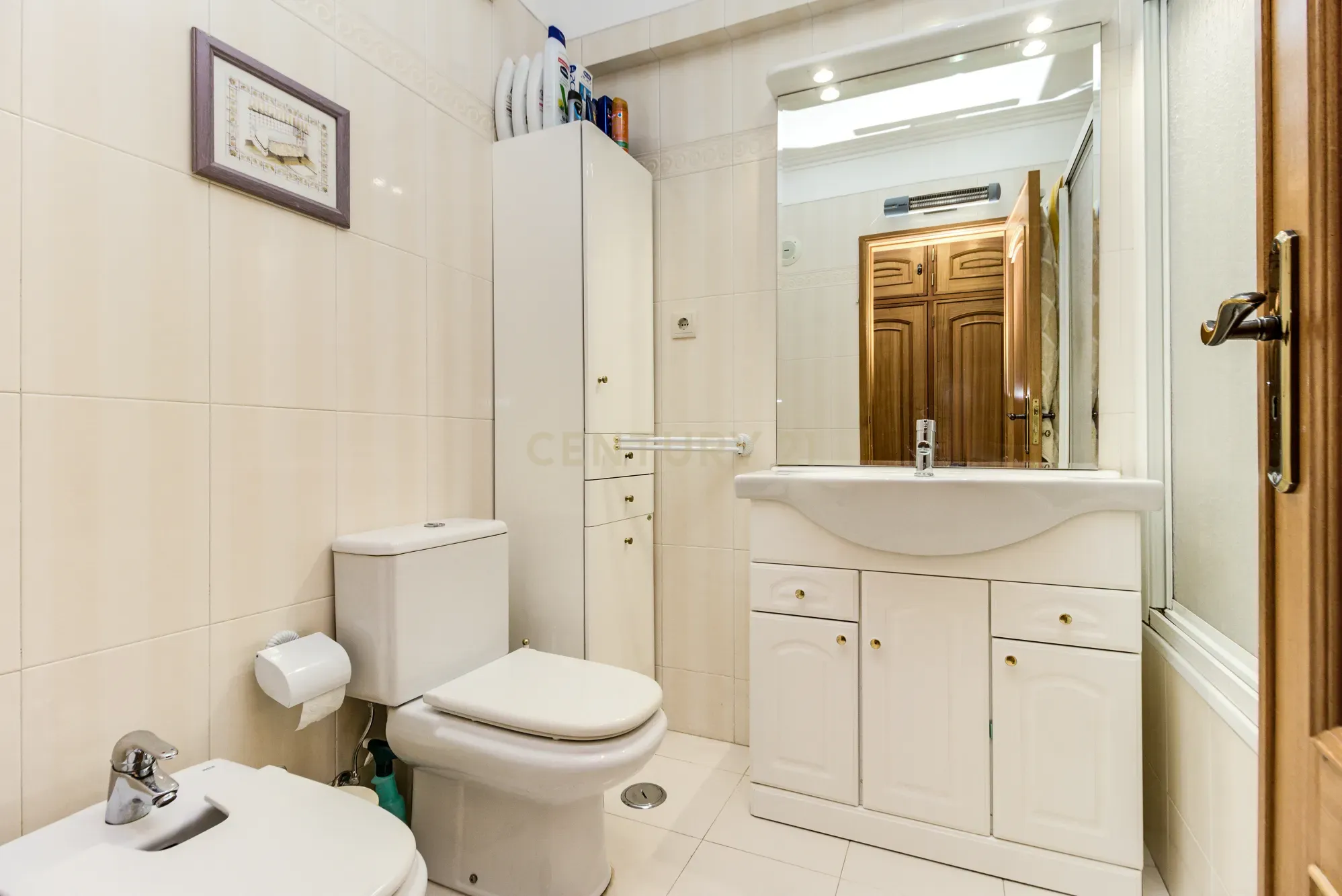 Excelente apartamento T3 em Massamá Norte (garagem BOX e arrecadação) - Image 27
