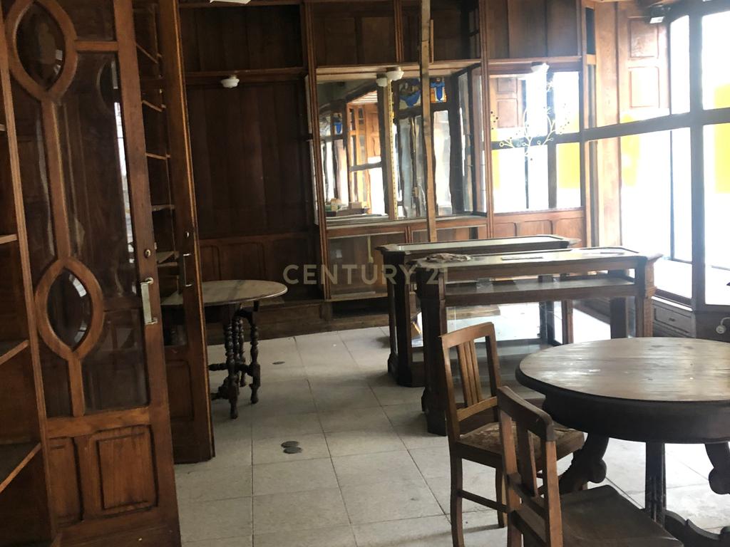 Prédio na zona histórica de Viseu - Image 4