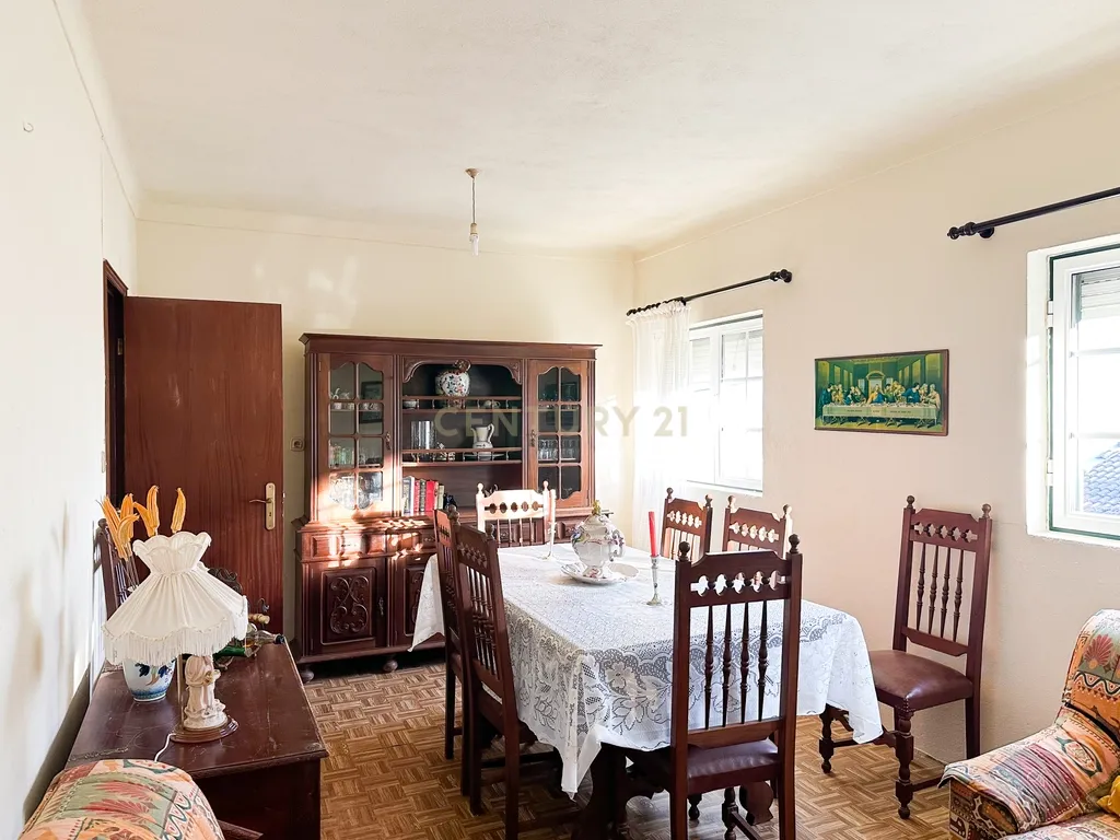 Casa Isolada com Adega e Terraço em Penhas Juntas, Vinhais. - Image 6