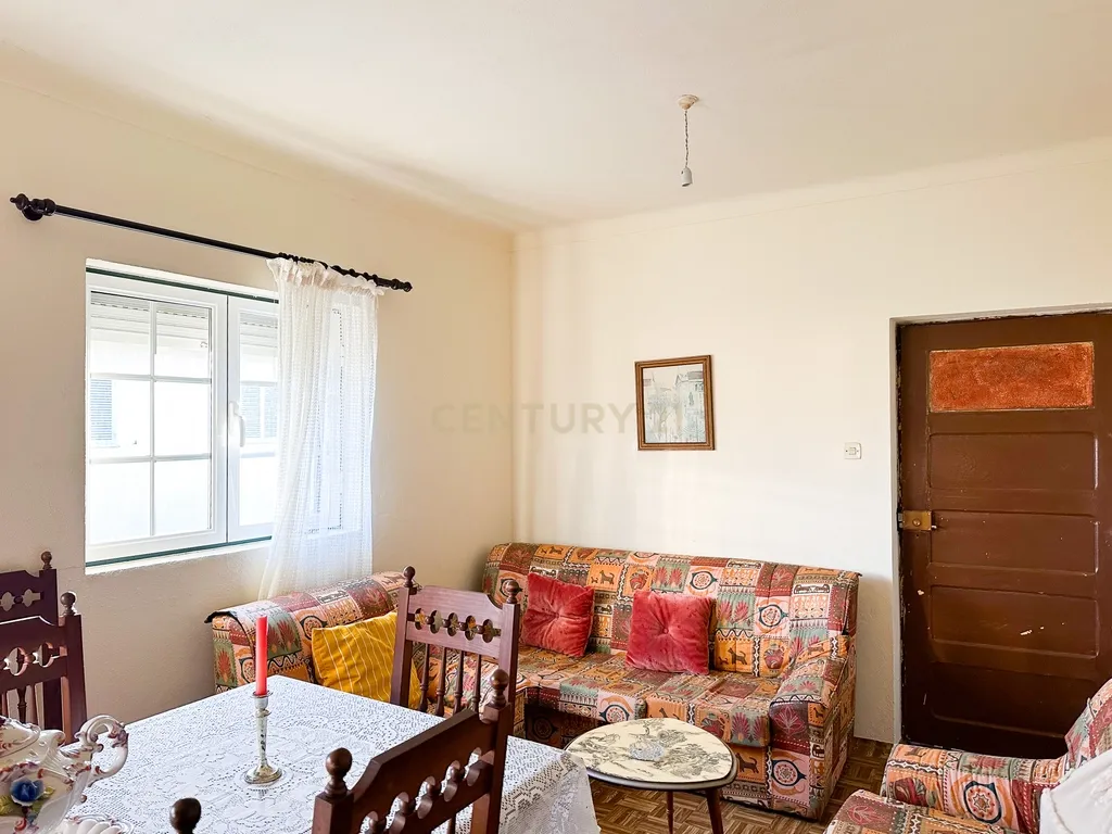 Casa Isolada com Adega e Terraço em Penhas Juntas, Vinhais. - Image 7