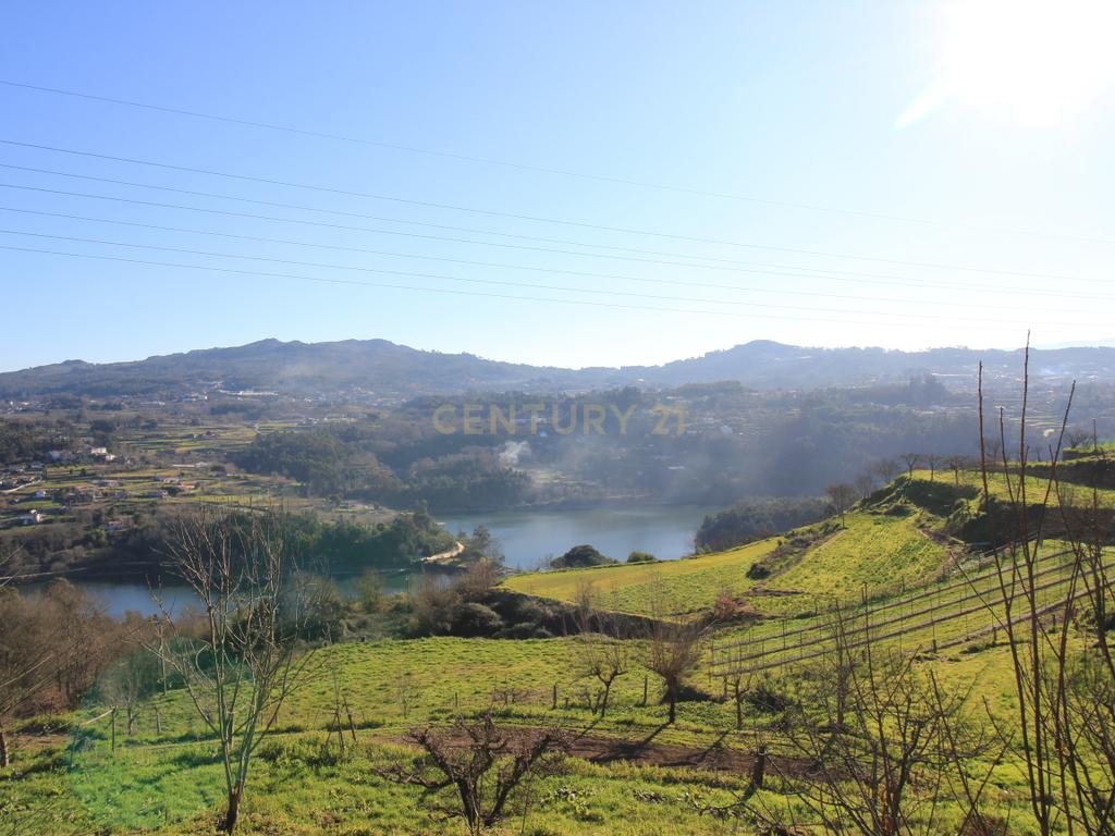 Quinta para restauro com vistas Rio Tâmega - Image 1