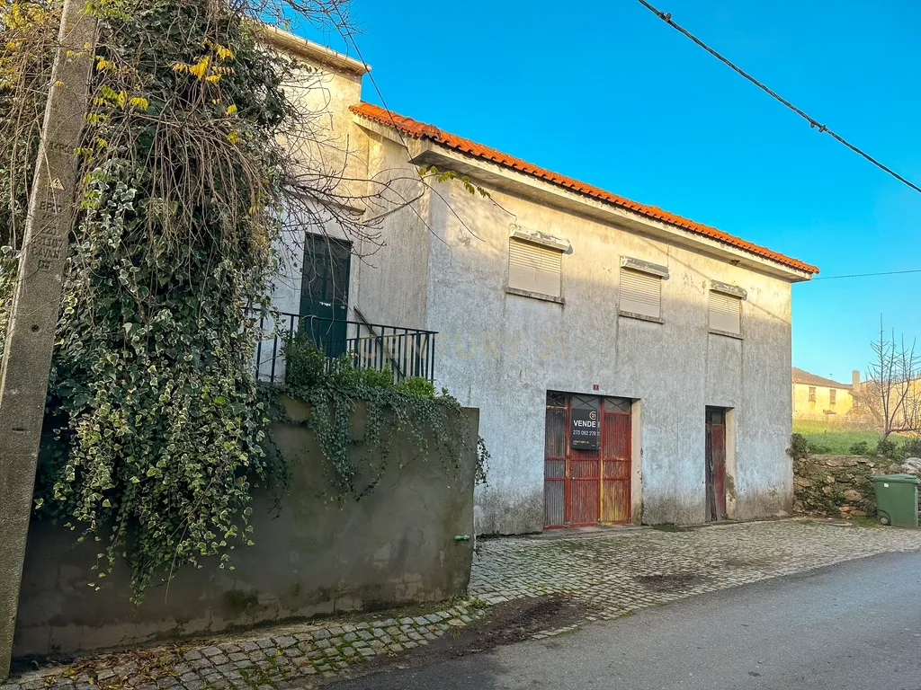 Casa Isolada com Adega e Terraço em Penhas Juntas, Vinhais. - Image 26