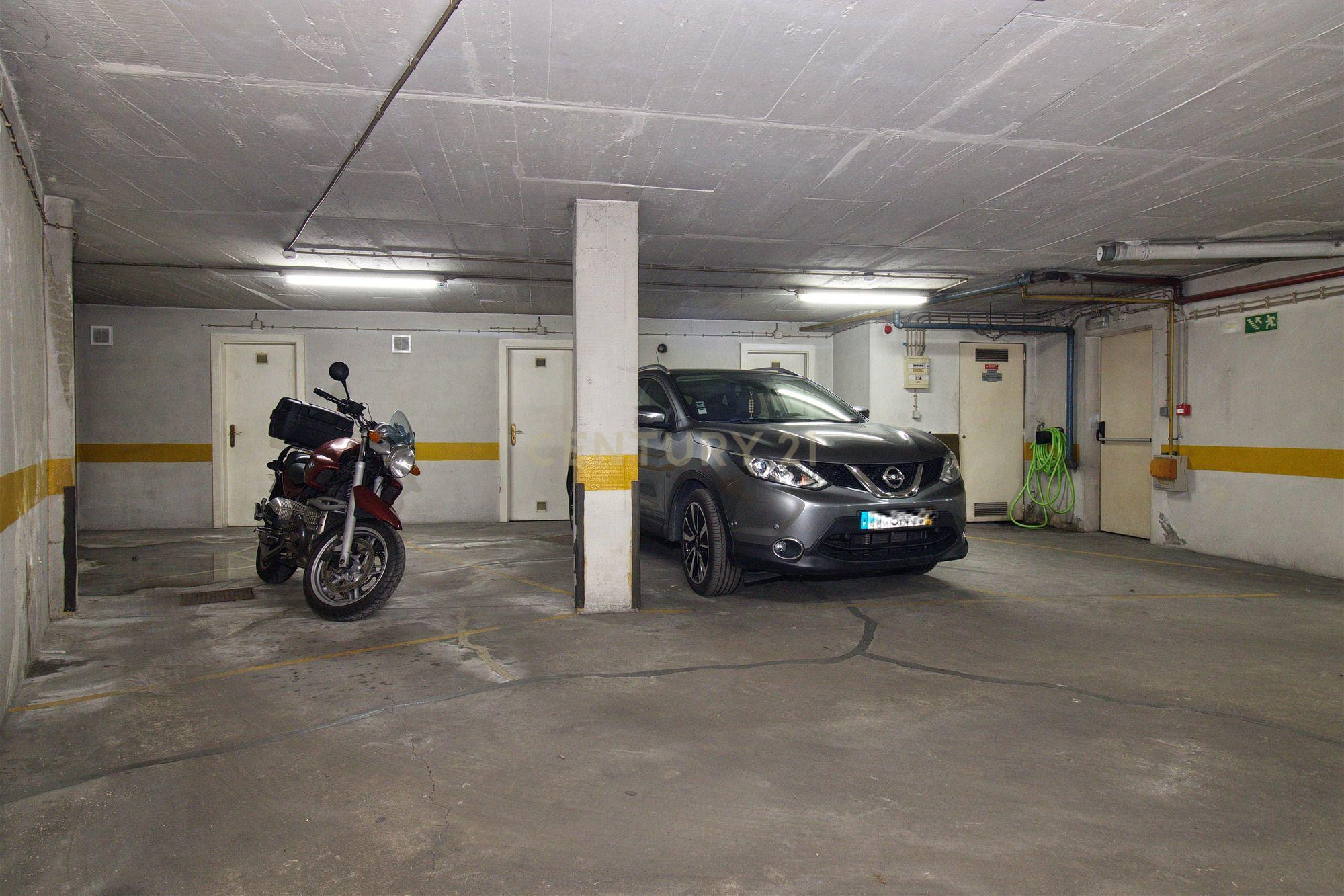 Apartamento T4+1 totalmente remodelado com Garagem no Príncipe Real - Image 30