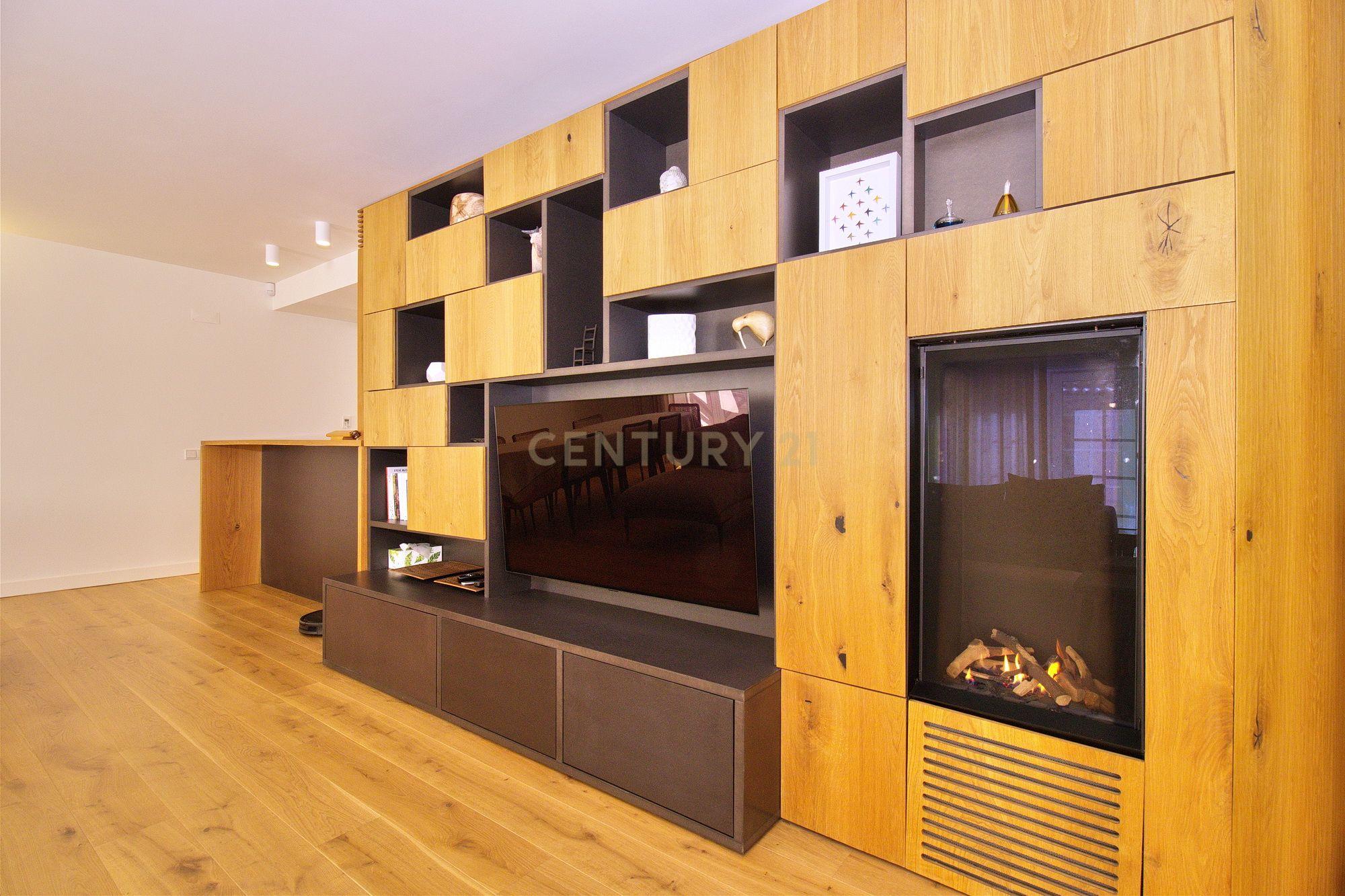 Apartamento T4+1 totalmente remodelado com Garagem no Príncipe Real - Image 8