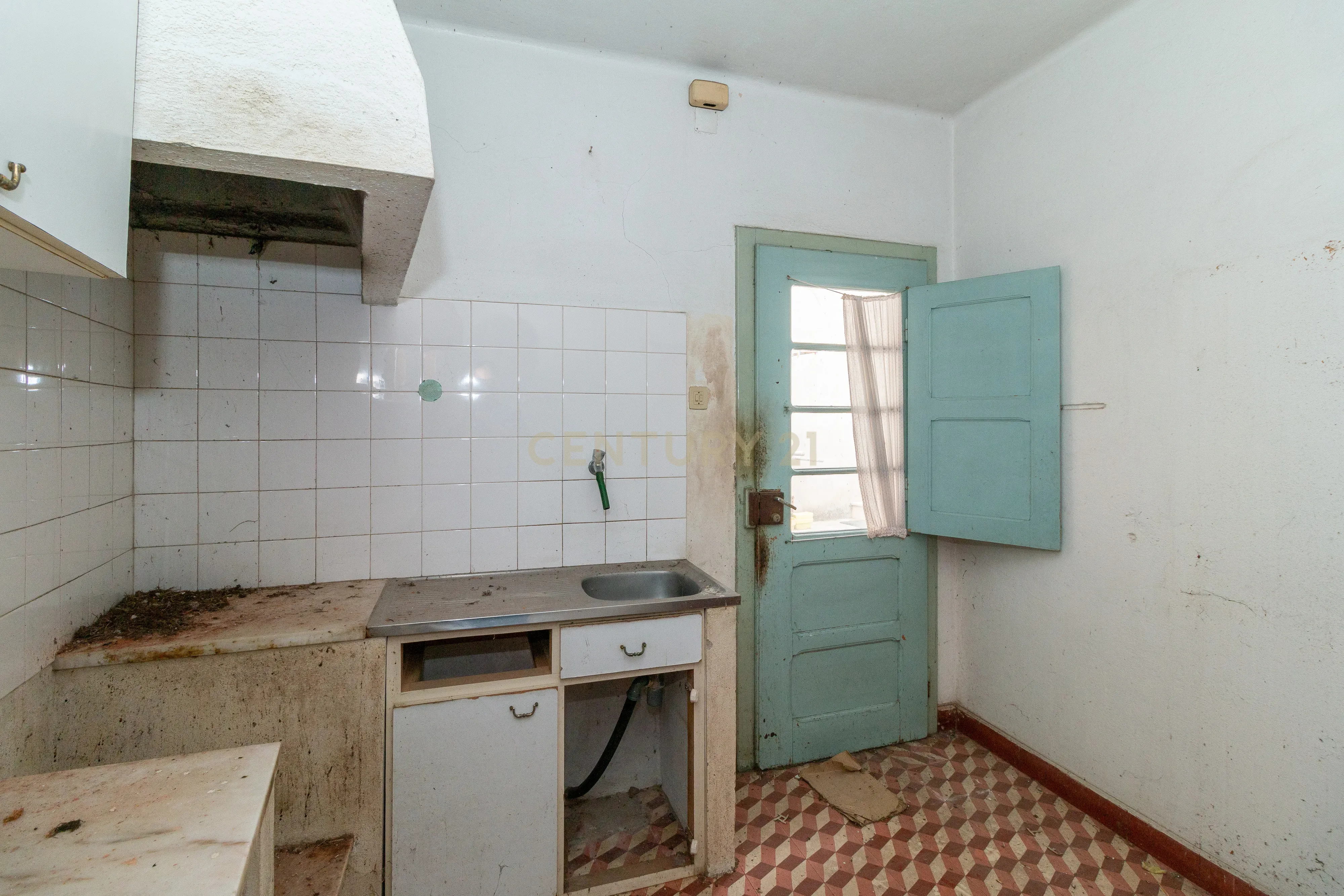 Moradia T3 em Maiorga, Alcobaça - Image 12