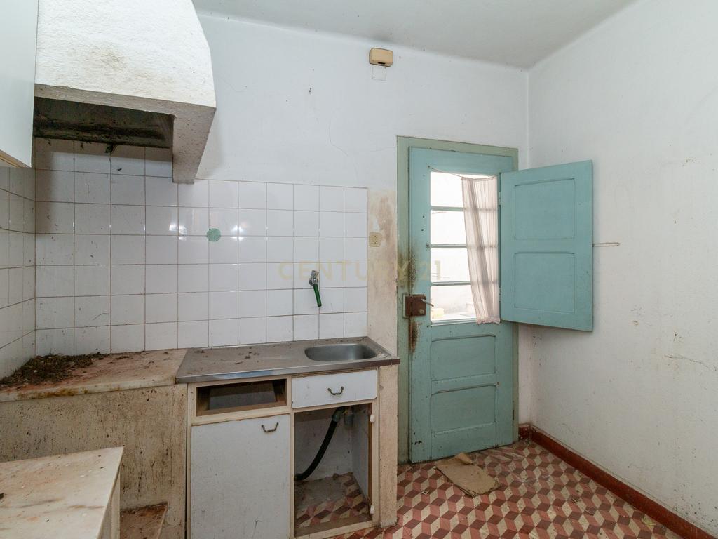 Moradia T3 em Maiorga, Alcobaça - Image 12