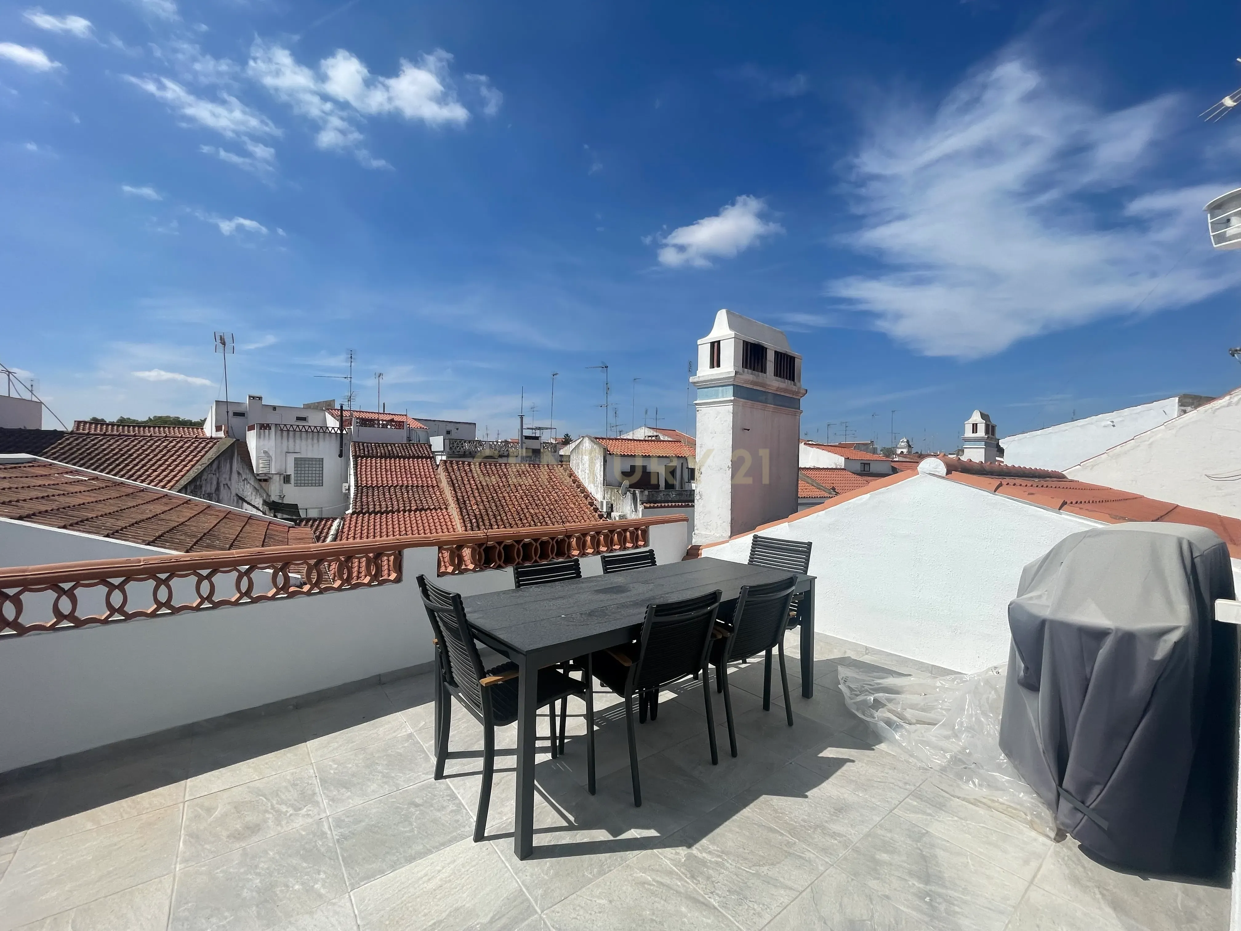 Apartamento T3 Duplex à Venda em Vila Viçosa - Mobilado e Equipado, Pronto a Habitar! - Image 19