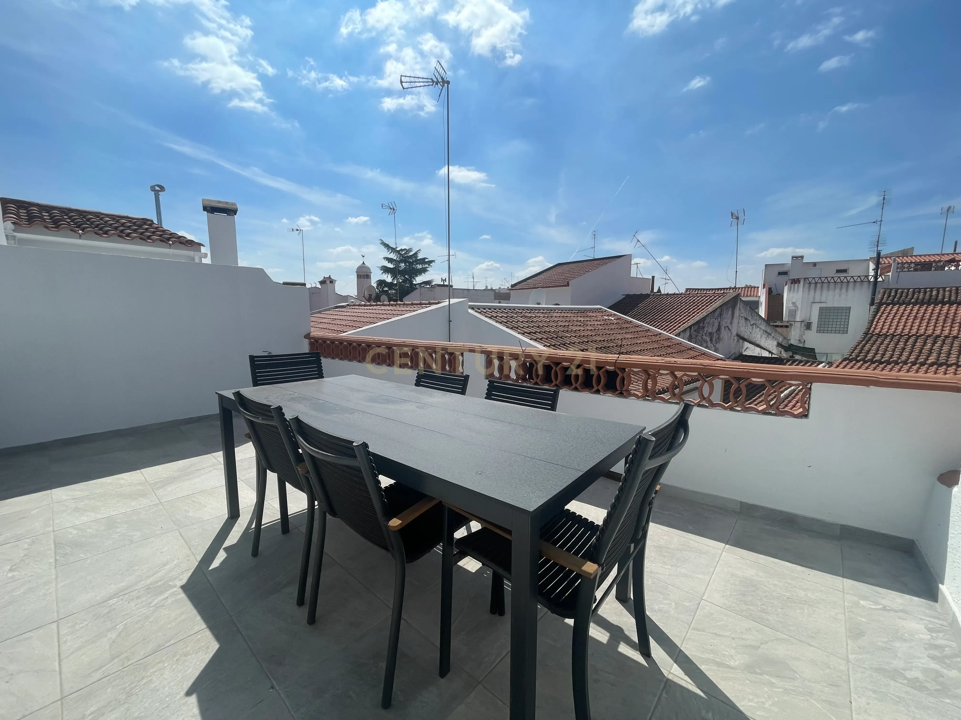 Apartamento T3 Duplex à Venda em Vila Viçosa - Mobilado e Equipado, Pronto a Habitar! - Image 1