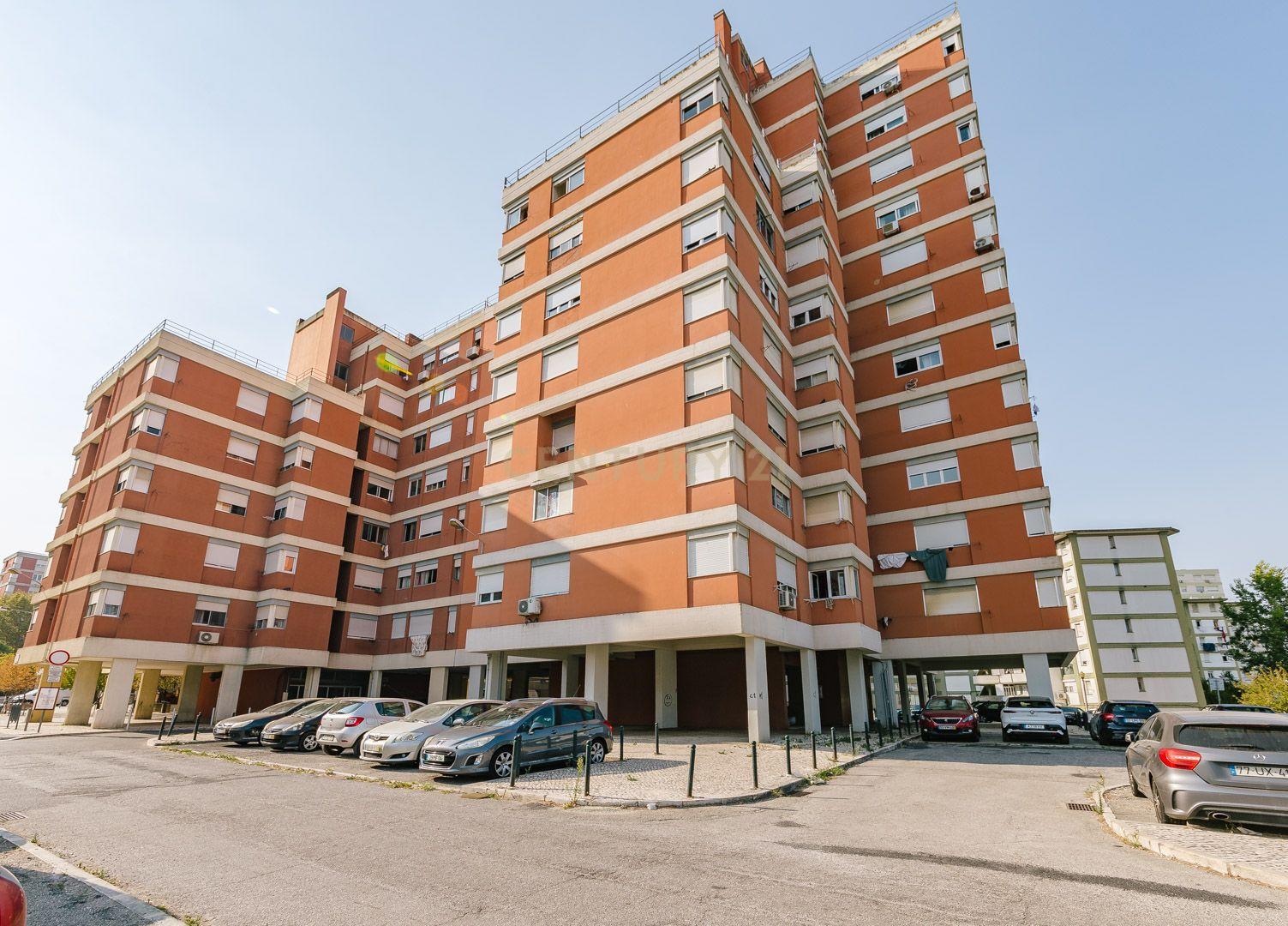 Apartamento T3 em Marvila - Image 33