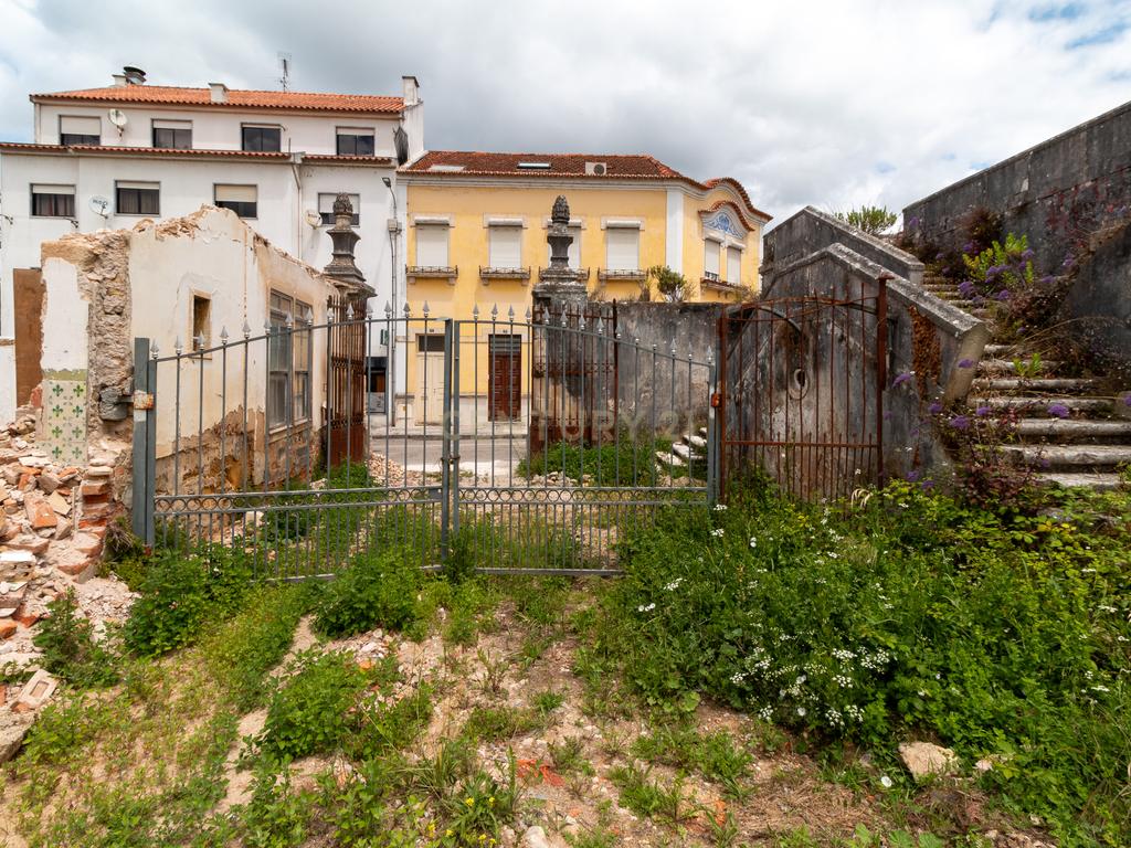 Oportunidade Única: Terreno Urbano em Alcobaça - Image 8