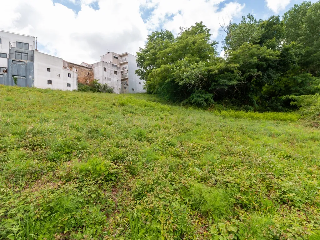 Oportunidade Única: Terreno Urbano em Alcobaça - Image 17