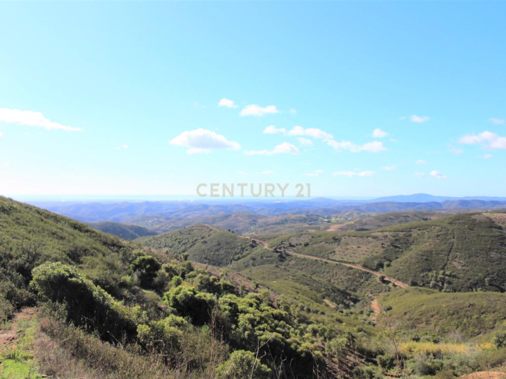 Moradia para restaurar em Alcaria de Cume ( Sta Catarina da Fonte do Bispo ) - Image 12