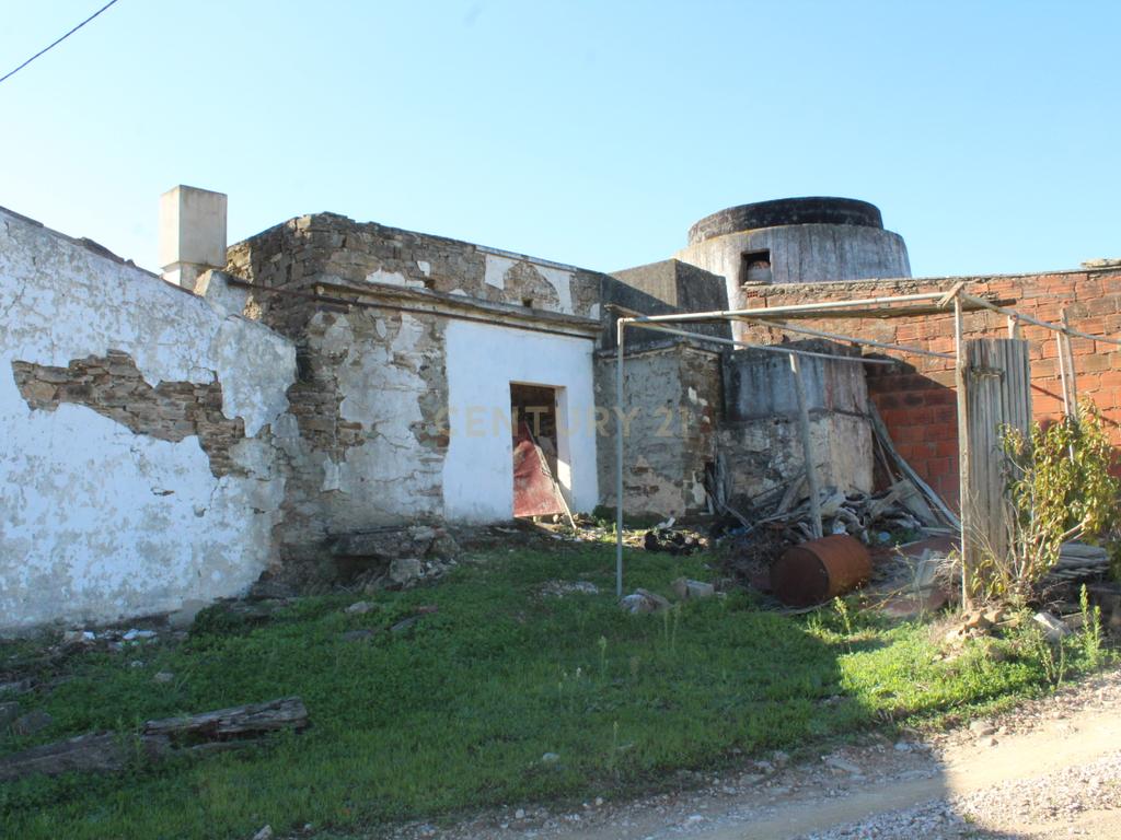 Moradia para restaurar em Alcaria de Cume ( Sta Catarina da Fonte do Bispo ) - Image 5