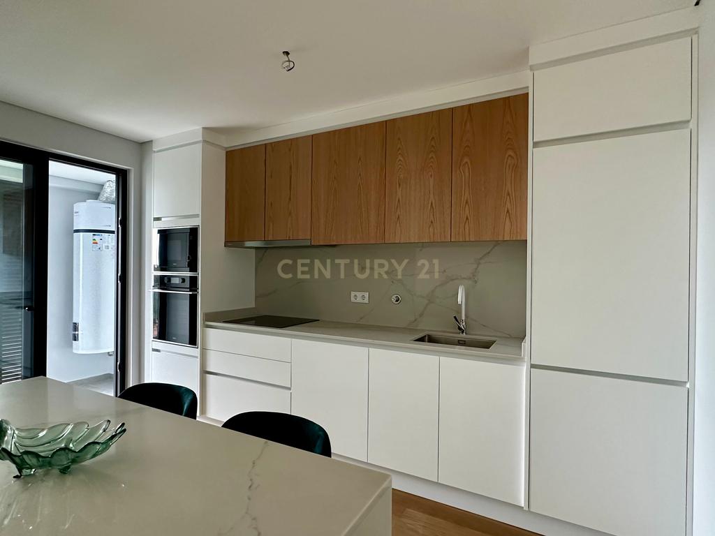 Apartamentos NOVOS T2, T3 em Santo António, Funchal, Ilha da Madeira - Image 14