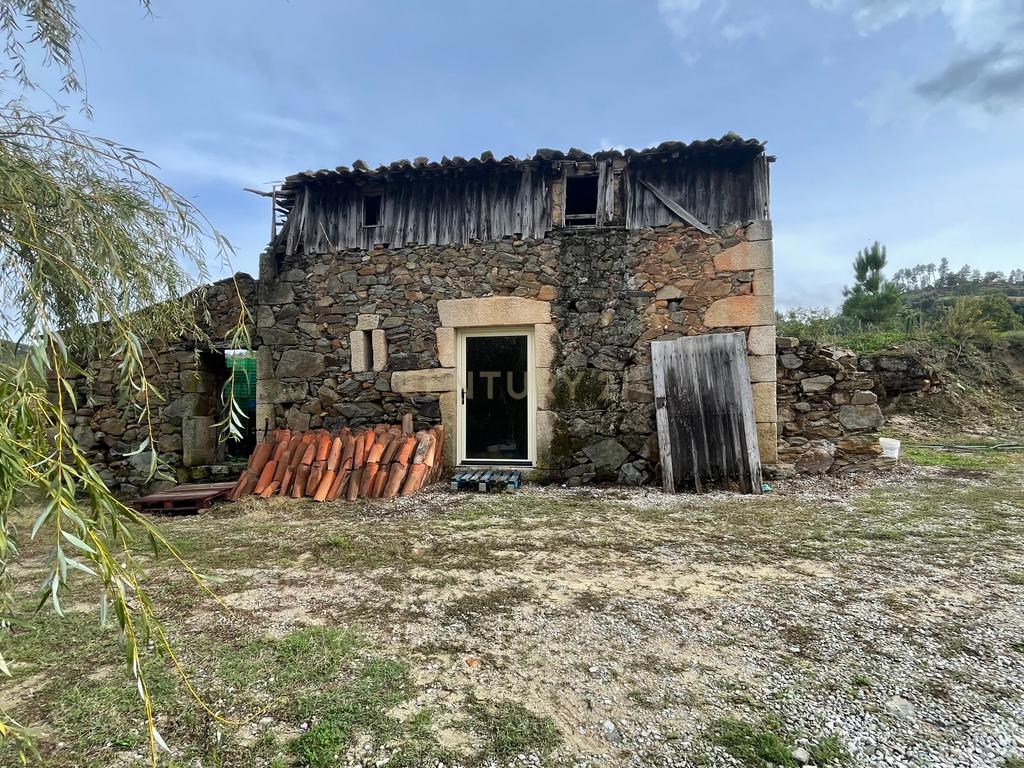 Terreno com Casa | Alcaide, Fundão - Image 6