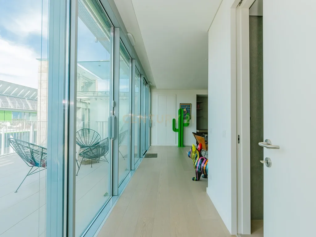 Fantástica Pentouse - com Terraço de 54 m2 - Pronto a habitar!! - Image 7